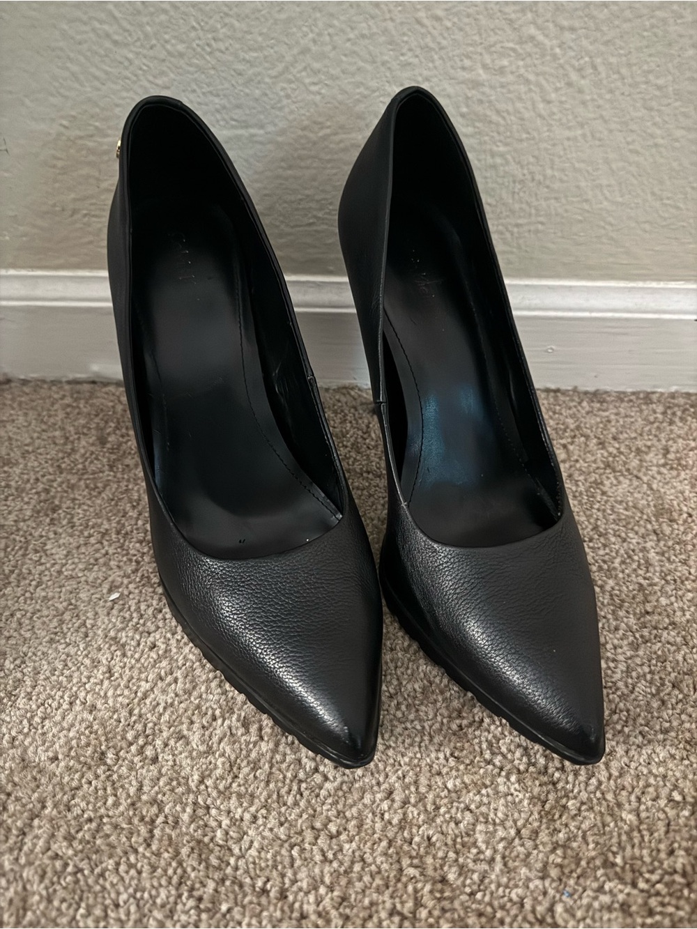 Calvin Klein Brady Pump Leather Heels size 9 1/2